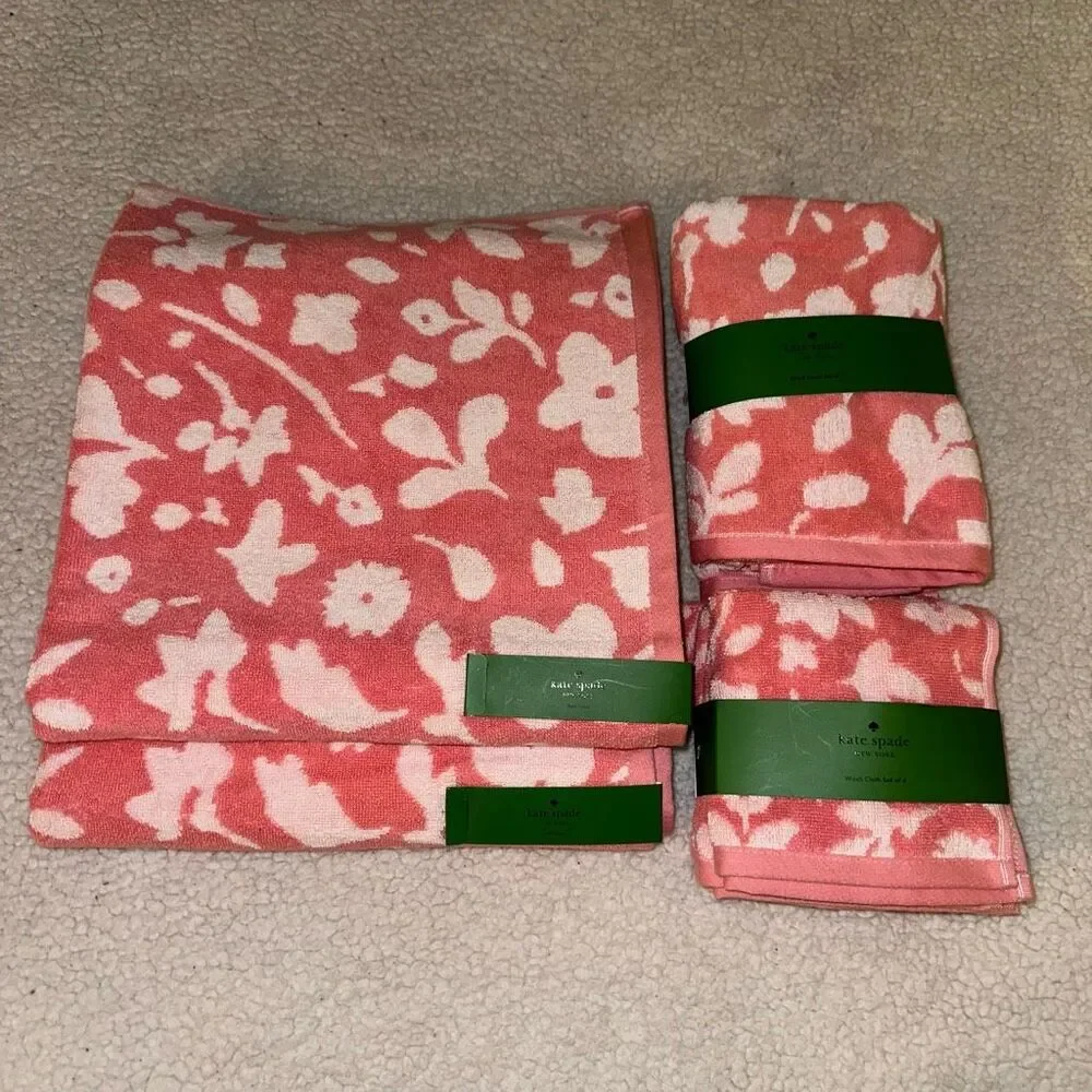 Kate Spade Bath Towel Set 8 Pieces Total Pink and Light Pink Floral Pattern NWT